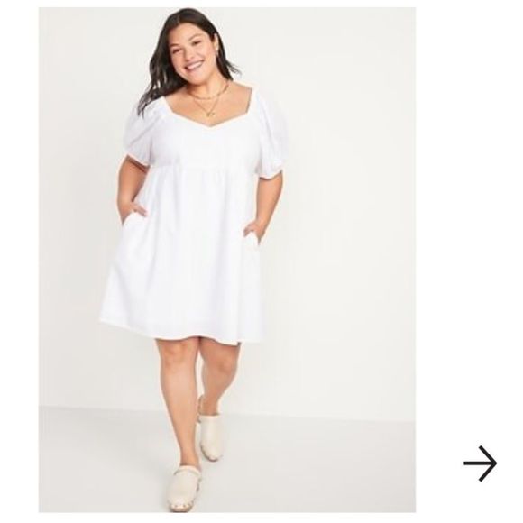 Old Navy Dresses & Skirts - Old Navy White Fit & Flare Puff-Sleeve Seersucker All-Day Mini Dress